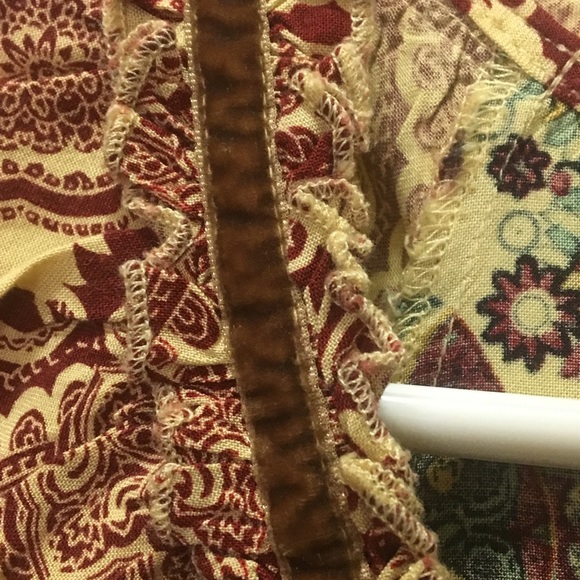 *3 for $20* Live and Let Live Boho Medallion Top - Picture 6 of 10